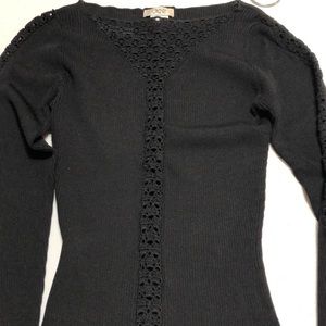 CACHE 🎀beautiful black top